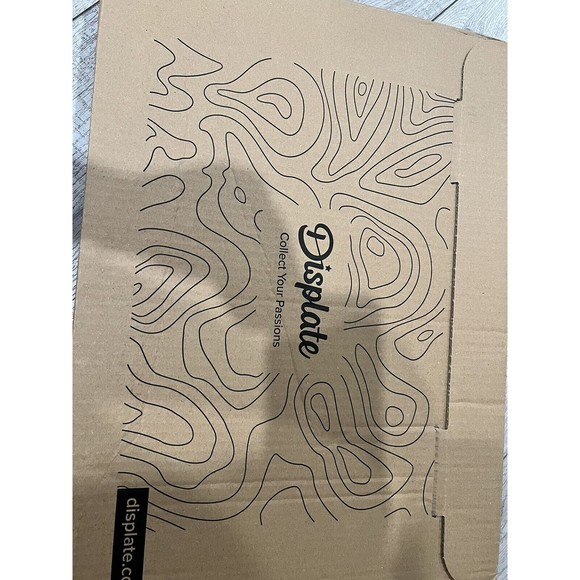 Authentic Displate Kaws Art Display Large Metal Poster Retro XL 4 Panel Bansky - Picture 3 of 4